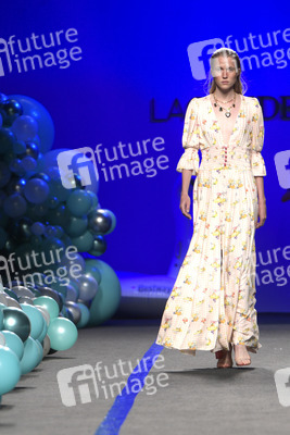 La Condesa Fashion Show auf der Mercedes-Benz Fashion Week Madrid Spring/Summer 2019