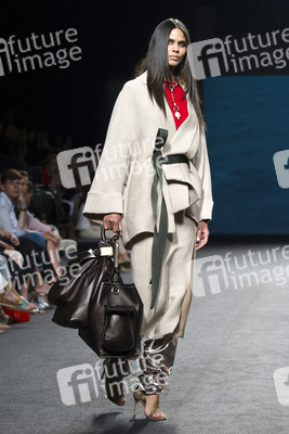 Marcos Luengo Fashion Show auf der Mercedes-Benz Fashion Week Madrid Spring/Summer 2019