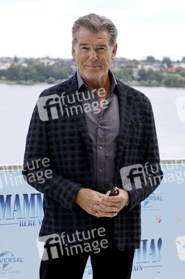 Photocall 'Mamma Mia! Here We Go Again' in Hamburg