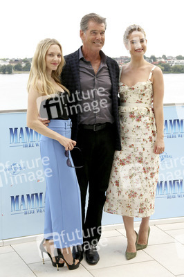 Photocall 'Mamma Mia! Here We Go Again' in Hamburg