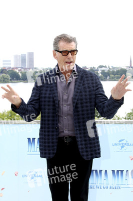 Photocall 'Mamma Mia! Here We Go Again' in Hamburg