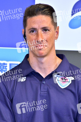 Pressekonferenz mit Fernando Torres in Tokio
