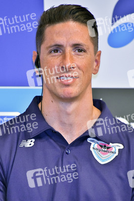 Pressekonferenz mit Fernando Torres in Tokio