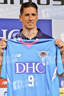 Pressekonferenz mit Fernando Torres in Tokio