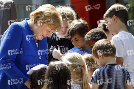 Angela Merkel besucht Caritas Zentrum in Köln