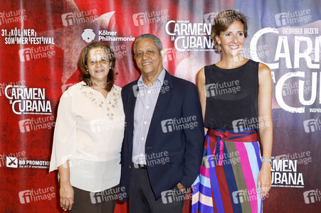 Musicalpremiere von 'Carmen la Cubana' in Köln