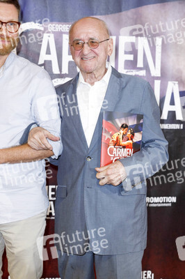Musicalpremiere von 'Carmen la Cubana' in Köln
