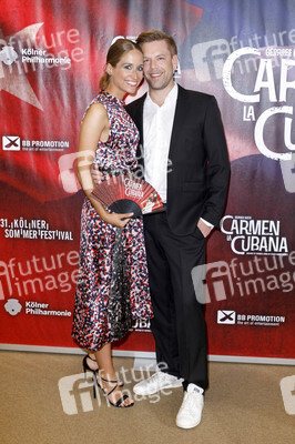 Musicalpremiere von 'Carmen la Cubana' in Köln