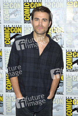 Photocall 'Tell Me a Story', San Diego Comic-Con International 2018