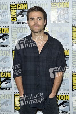 Photocall 'Tell Me a Story', San Diego Comic-Con International 2018