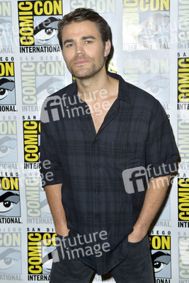 Photocall 'Tell Me a Story', San Diego Comic-Con International 2018