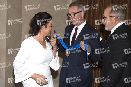 Preisverleihung an Gloria Estefan in Madrid
