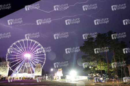 Gewitter beim Helene Beach Festival in Frankfurt