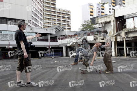 GEEK ART: Zombie-Apokalypse / Zombie Apocalypse Bodypainting