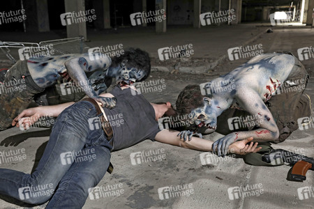 GEEK ART: Zombie-Apokalypse / Zombie Apocalypse Bodypainting