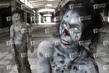 GEEK ART: Zombie-Apokalypse / Zombie Apocalypse Bodypainting