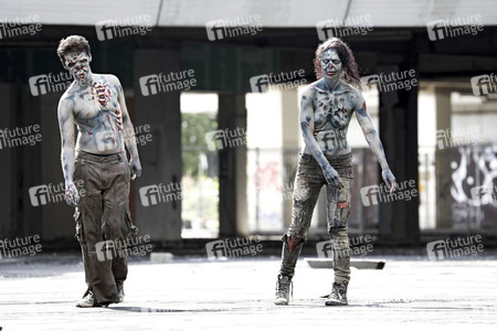 GEEK ART: Zombie-Apokalypse / Zombie Apocalypse Bodypainting