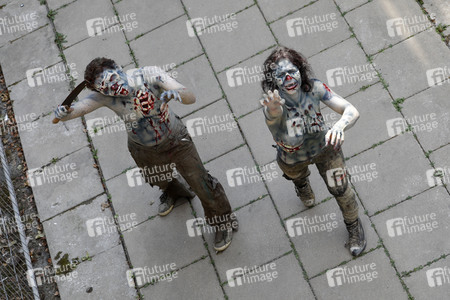GEEK ART: Zombie-Apokalypse / Zombie Apocalypse Bodypainting