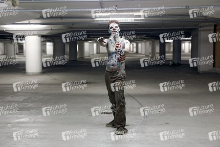 GEEK ART: Zombie-Apokalypse / Zombie Apocalypse Bodypainting