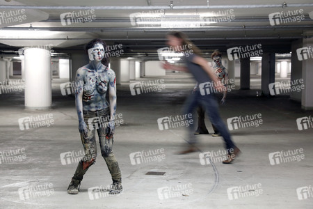 GEEK ART: Zombie-Apokalypse / Zombie Apocalypse Bodypainting