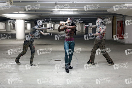 GEEK ART: Zombie-Apokalypse / Zombie Apocalypse Bodypainting