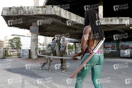 GEEK ART: Zombie-Apokalypse / Zombie Apocalypse Bodypainting
