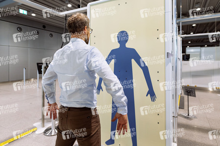 Pressetermin zum Sicherheitssystem 'Easy Security' in Köln