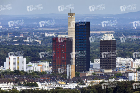 Deutsche-Welle-Hochhaus mit Deutschlandradio-Turm in Köln
