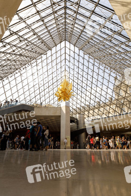 Palais du Louvre in Paris