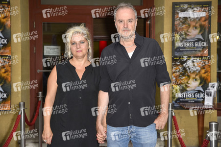 Filmpremiere 'Finsteres Glück' in Berlin