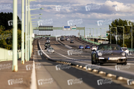 Symbolfoto Zoobrücke