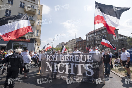 Neonazi-Aufmarsch und Gegendemonstration in Berlin