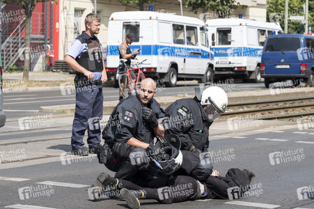 Neonazi-Aufmarsch und Gegendemonstration in Berlin