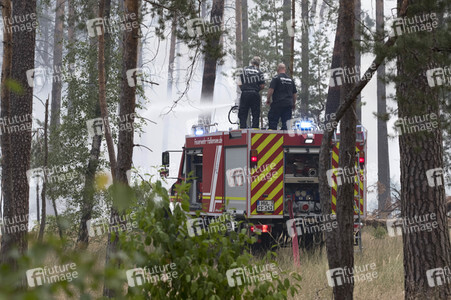 Waldbrandbekämpfung bei Treuenbrietzen