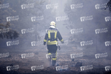 Waldbrandbekämpfung bei Treuenbrietzen