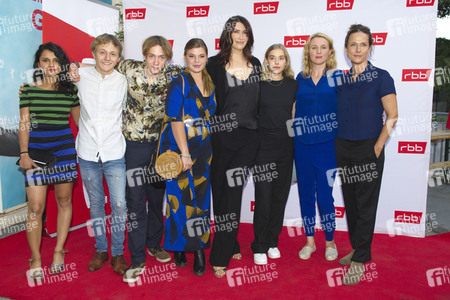 Filmpremiere 'Alles Isy' in Berlin