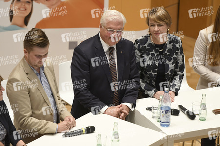 Podiumsdiskussion mit Frank-Walter Steinmeier in Brühl