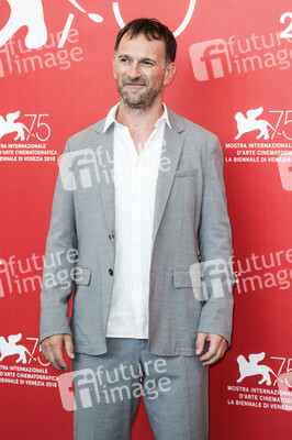Photocall 'Frères ennemis', Internationale Filmfestspiele von Venedig 2018