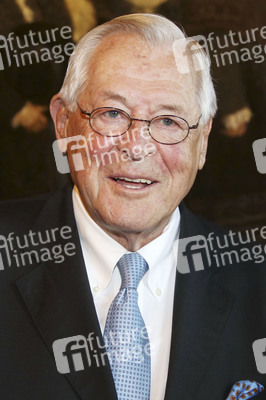 90. Geburtstag des ehemaligen Bürgermeisters Klaus von Dohnanyi in Hamburg