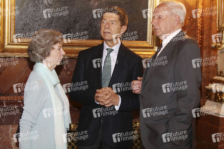 90. Geburtstag des ehemaligen Bürgermeisters Klaus von Dohnanyi in Hamburg