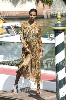 Celebrities am Hotel Excelsior, Internationale Filmfestspiele von Venedig 2018
