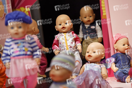 Baby Annabell Geburtstag mit Daniela Katzenberger in Köln