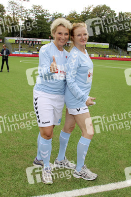 Benefiz-Fußballspiel 'Kicken mit Herz' 2018 in Hamburg