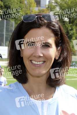 Benefiz-Fußballspiel 'Kicken mit Herz' 2018 in Hamburg