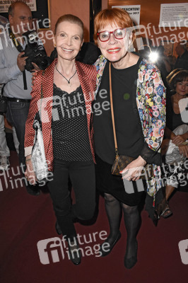 Theaterpremiere 'Landeier - Bauern suchen Frauen' in München