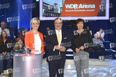 TV-Sendung 'WDR Arena - Ein Jahr Regierung Laschet' in Köln