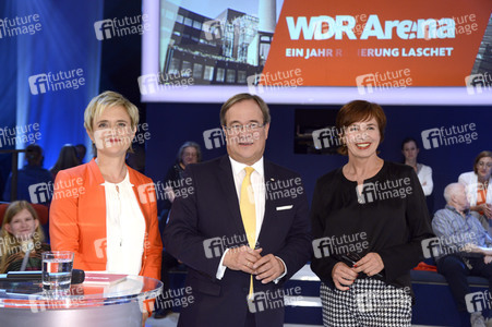 TV-Sendung 'WDR Arena - Ein Jahr Regierung Laschet' in Köln