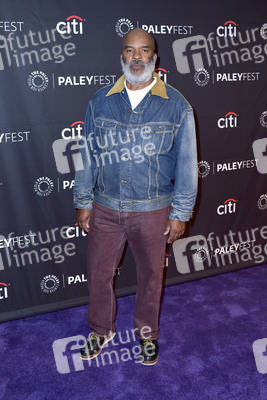 Serienscreening 'The Cool Kids' in Beverly Hills