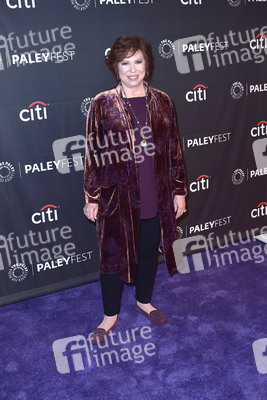 Serienscreening 'The Cool Kids' in Beverly Hills