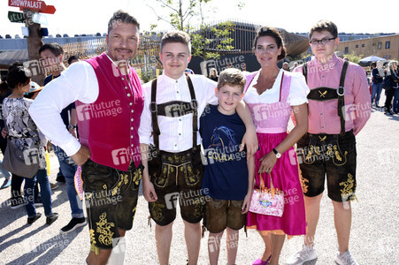 Eröffnung von Equilaland in München